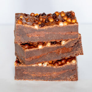 Nutella Brownie Box – 12 Brownies Per Post – Brievenbus Pakket – Box Brownies – Nutella hazelnoot pasta – Wit – Puur – Melk chocolade – Cadeau [#099075]